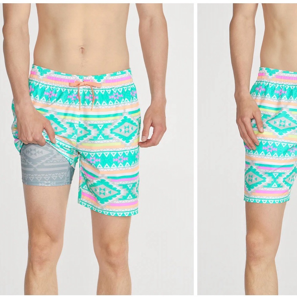 Chubbies men’s 7” lined swim trunks - size M